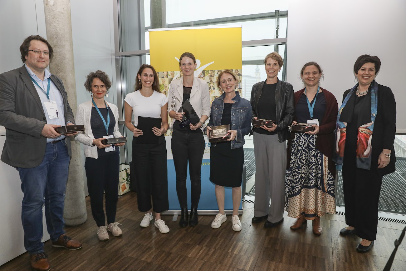 Jury und Preisträgerinnen des Research Award 2024